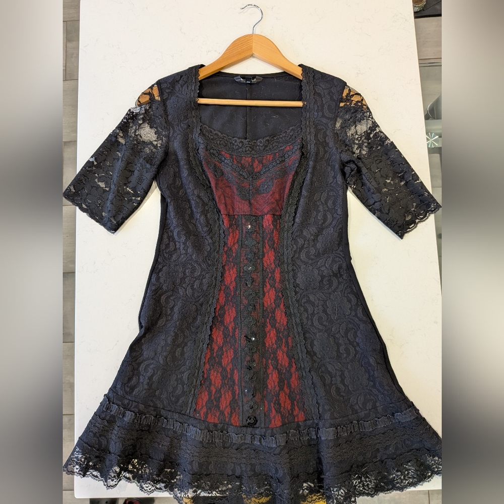Elegant Black and Red Lace Mini Dress